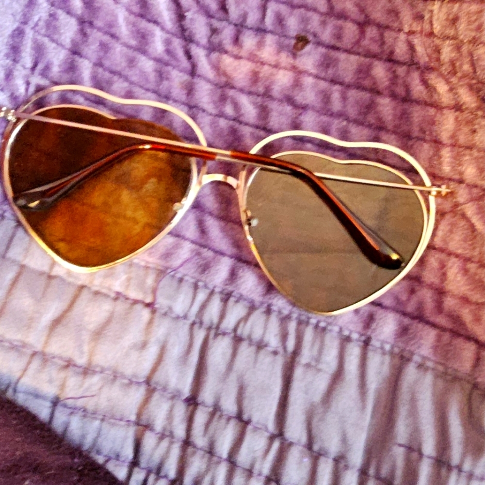 Gold heart sunglasses